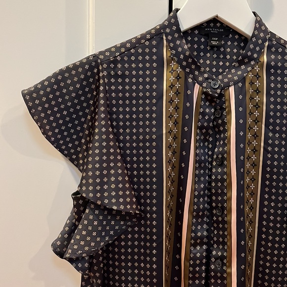 Ann Taylor Blouse size XXSP - Picture 3 of 9